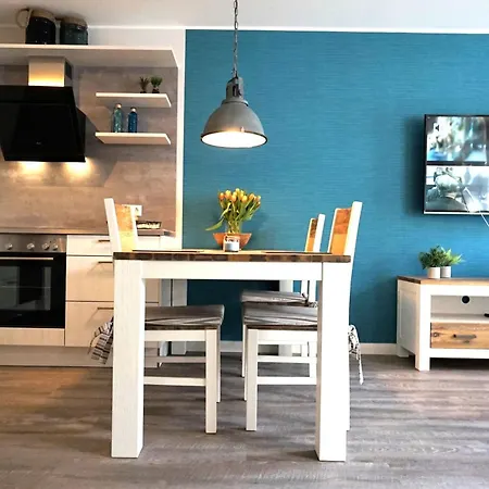 Bernstein & Breakfast 07 * Büsum